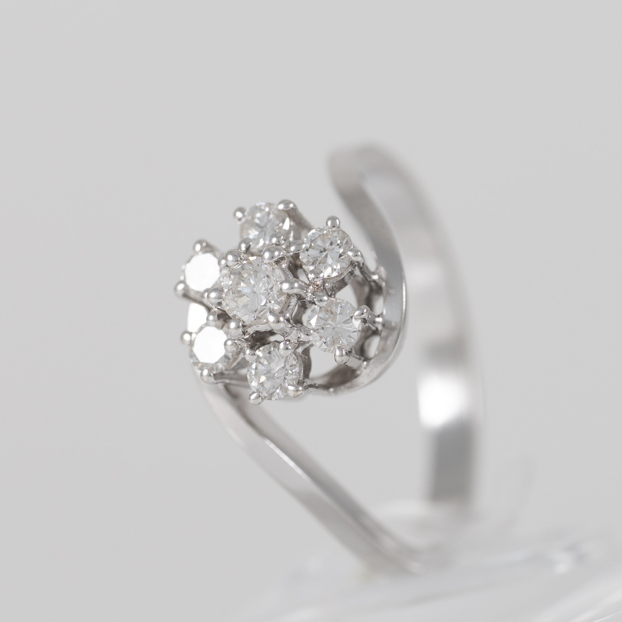 Anillo oro blanco 18k con diamantes (Copy)