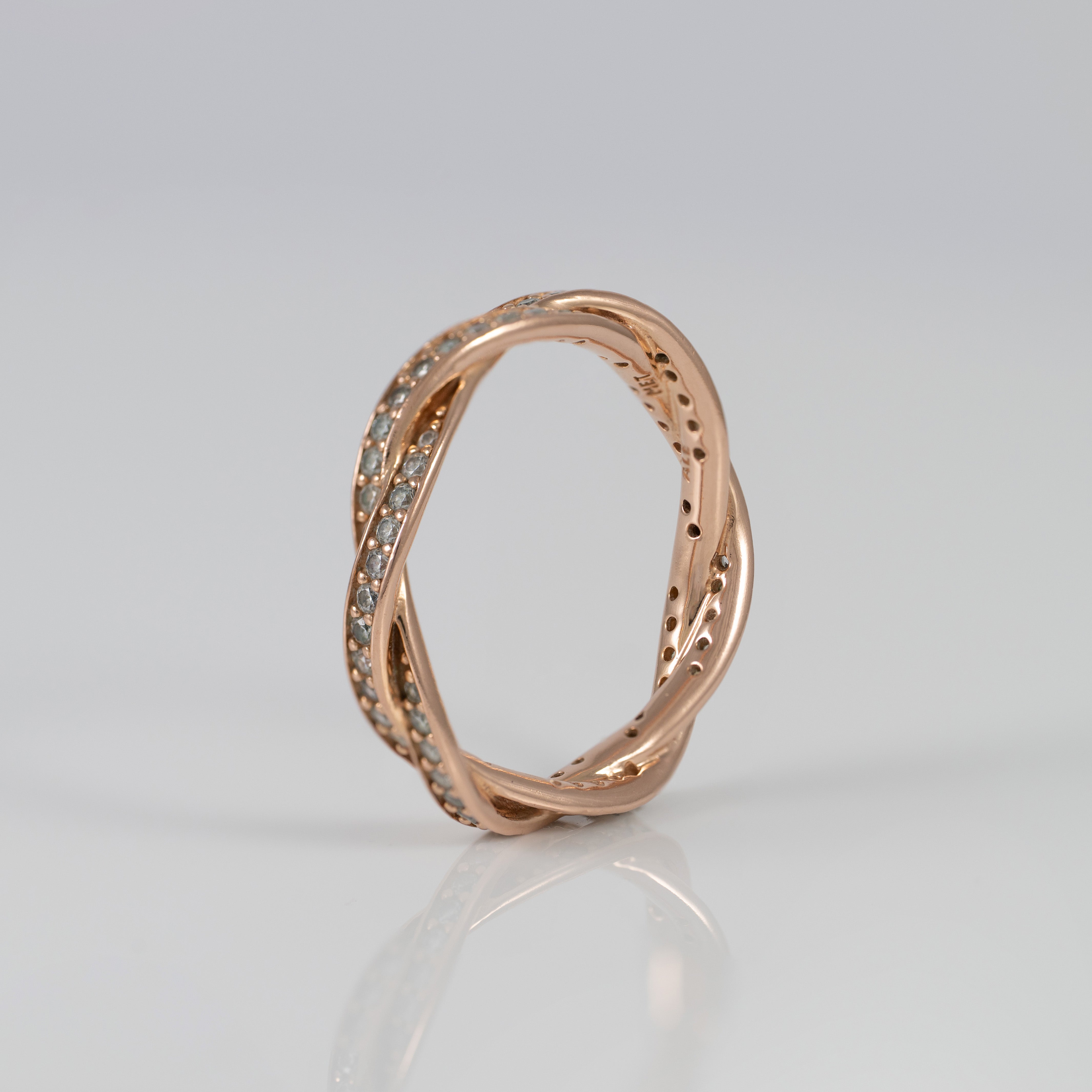 Anillo Pandora Giro del Destino en Plata Vermeil Rosa