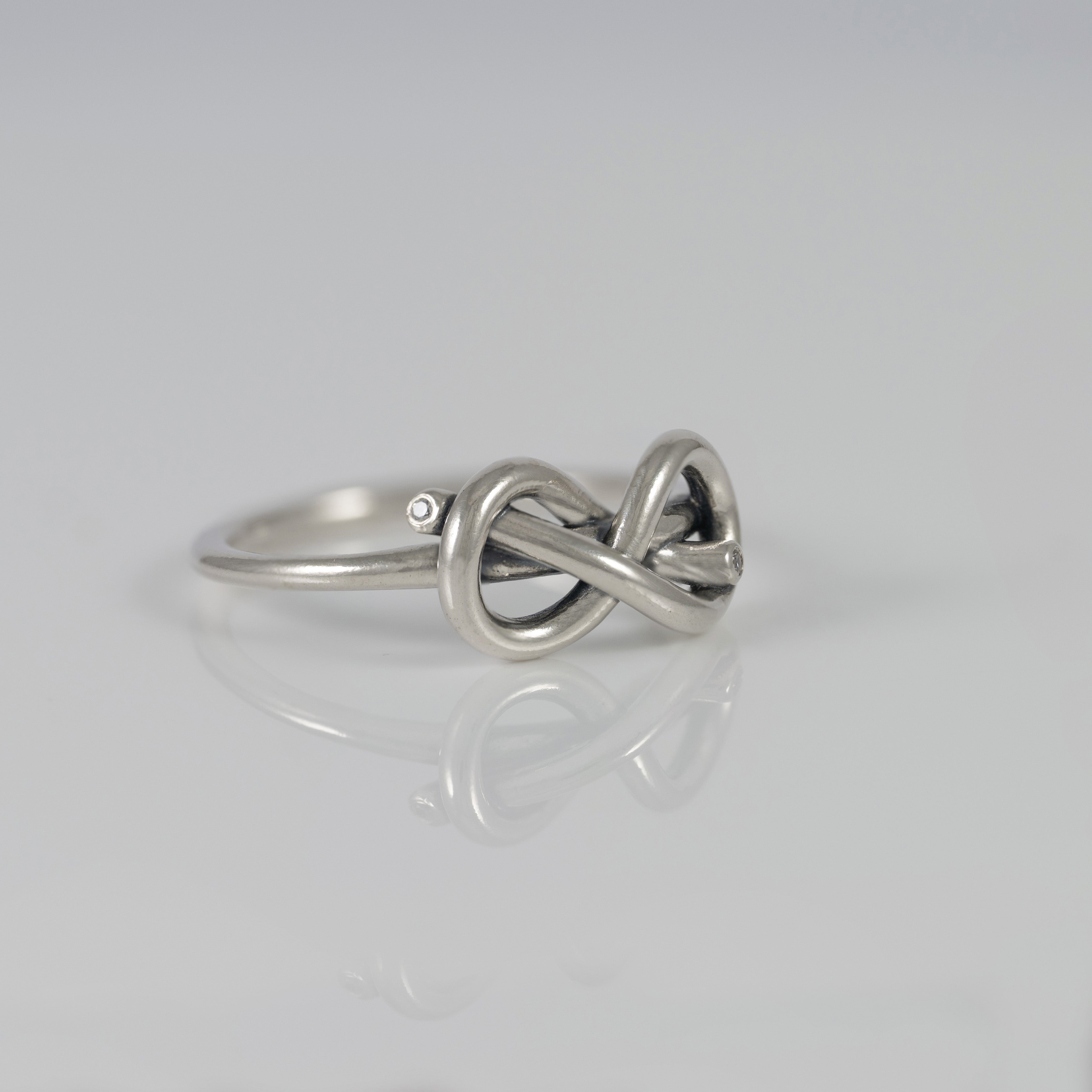 Anillo Pandora Nudo Infinito en Plata 925
