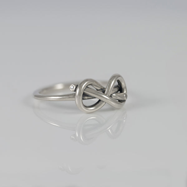 Anillo Pandora Nudo Infinito en Plata 925