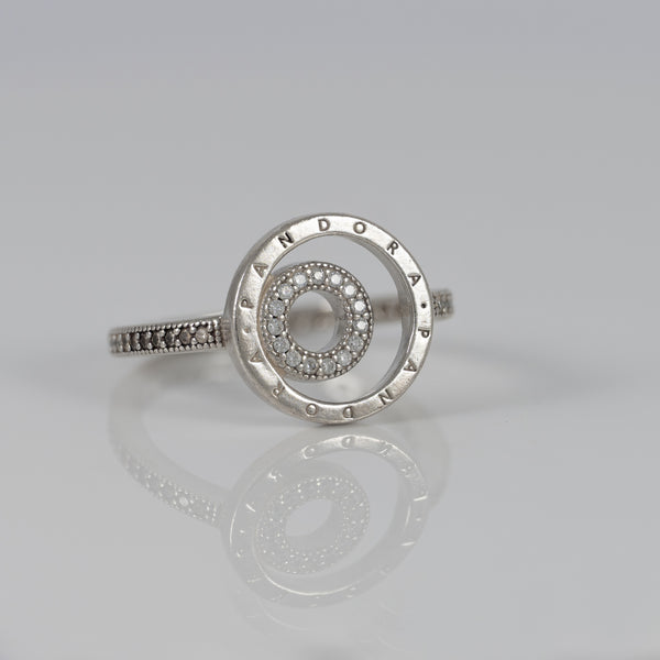 Anillo Pandora en Plata 925 con Círculos Pavé Signature