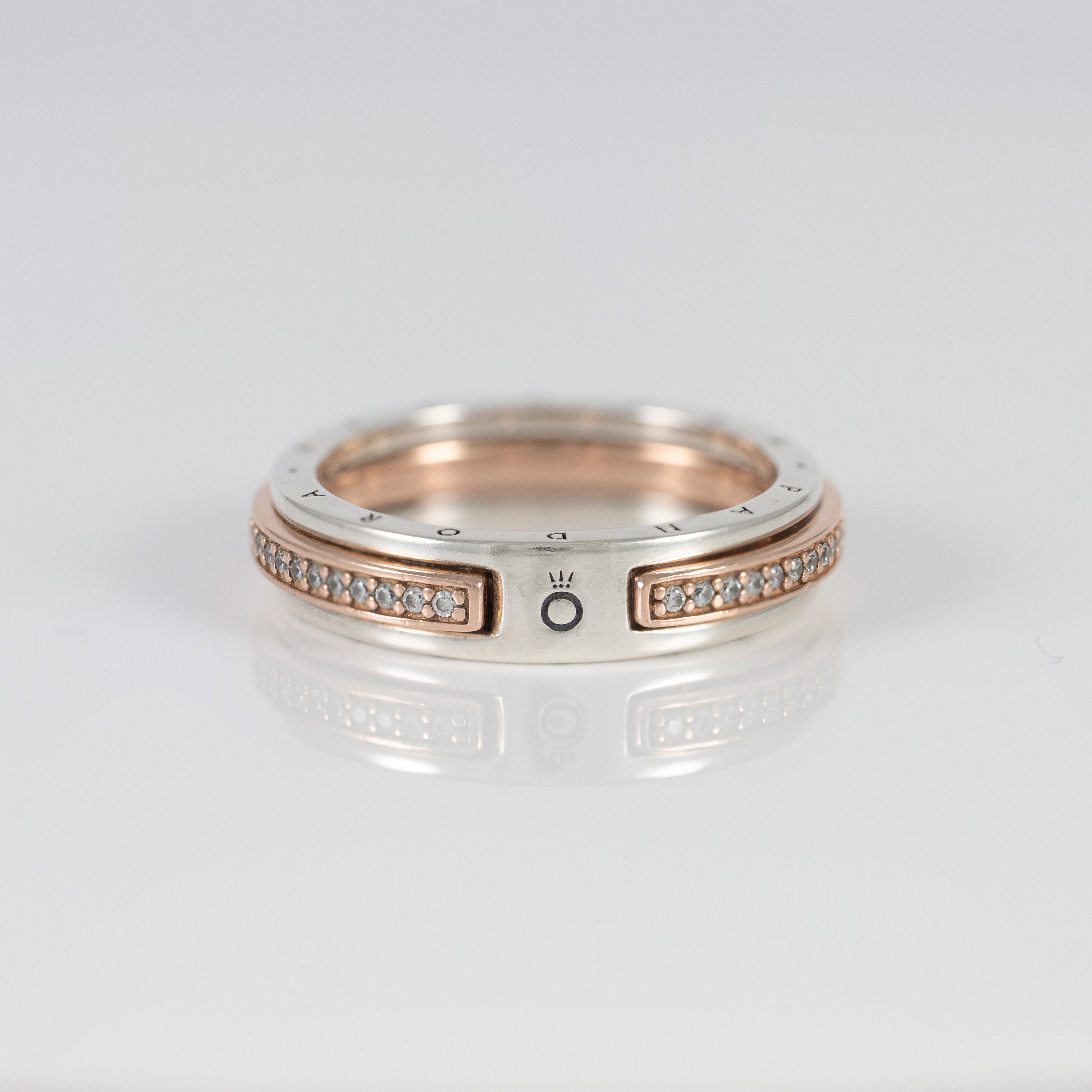 Anillo Pandora  de Plata 925  Signature Logo & Pavé