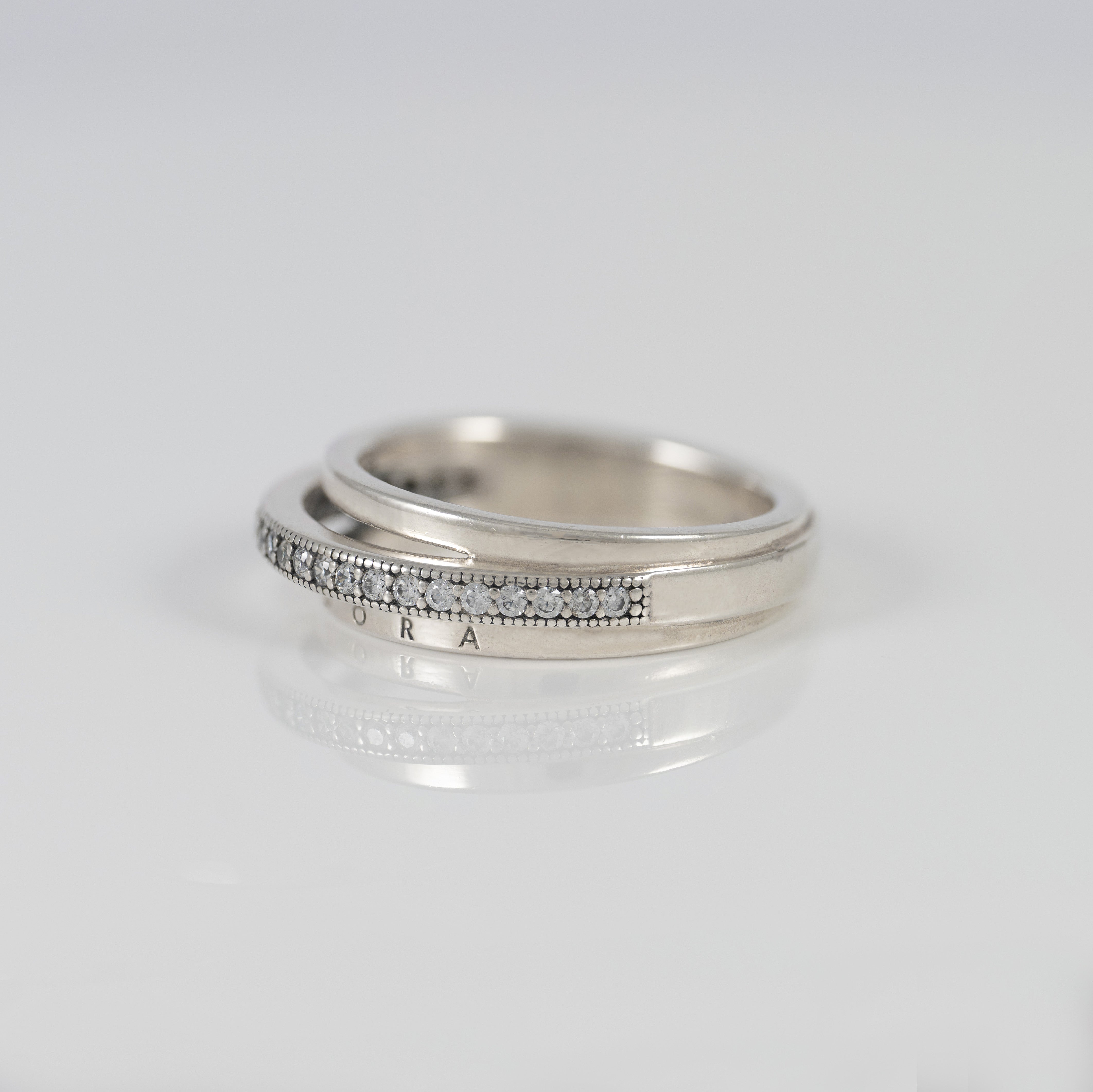 Anillo Pandora en Plata 925 Triple Alianza en Pavé