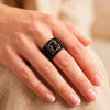 Anillo Tous de Resina Negra y Oro