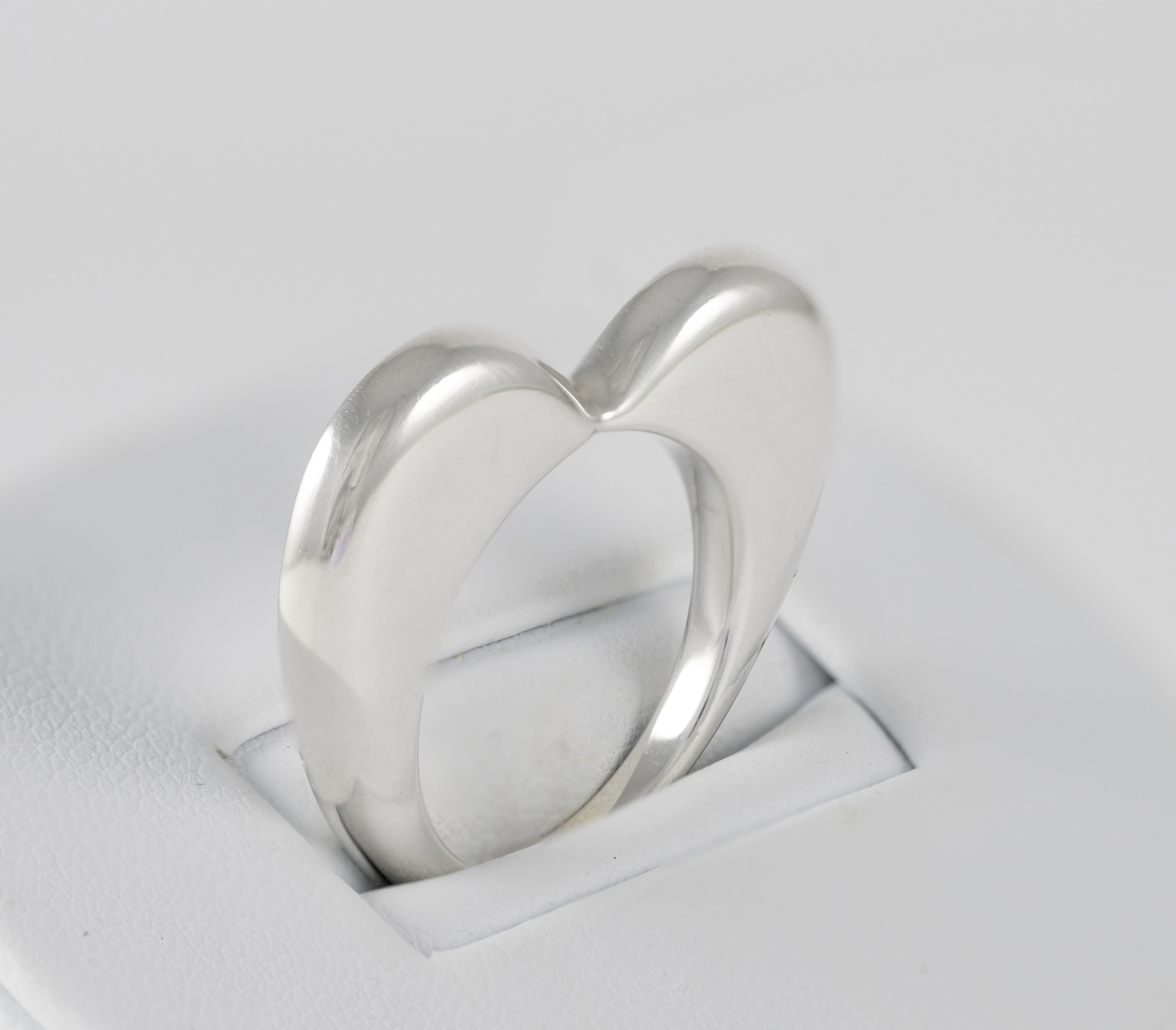 Anillo Tous de plata 925 New Sweet Dolls forma Corazón