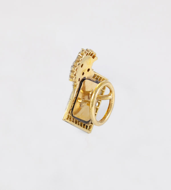 Broche antiguo Orfeon Ovetense en oro amarillo 18k con diamantes y esmaltado