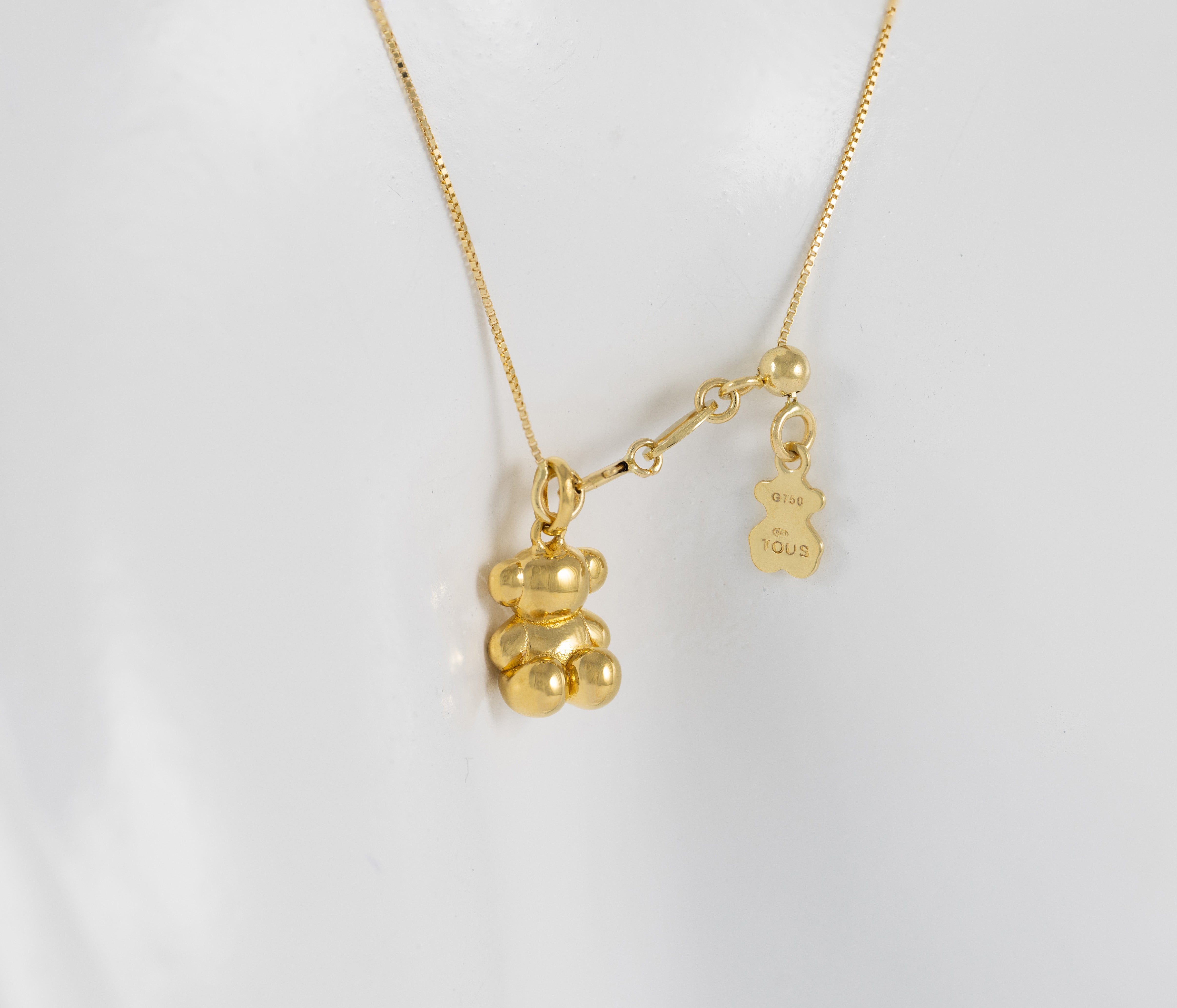 Gargantilla ajustable y colgante oso Tous de oro amarillo 18k