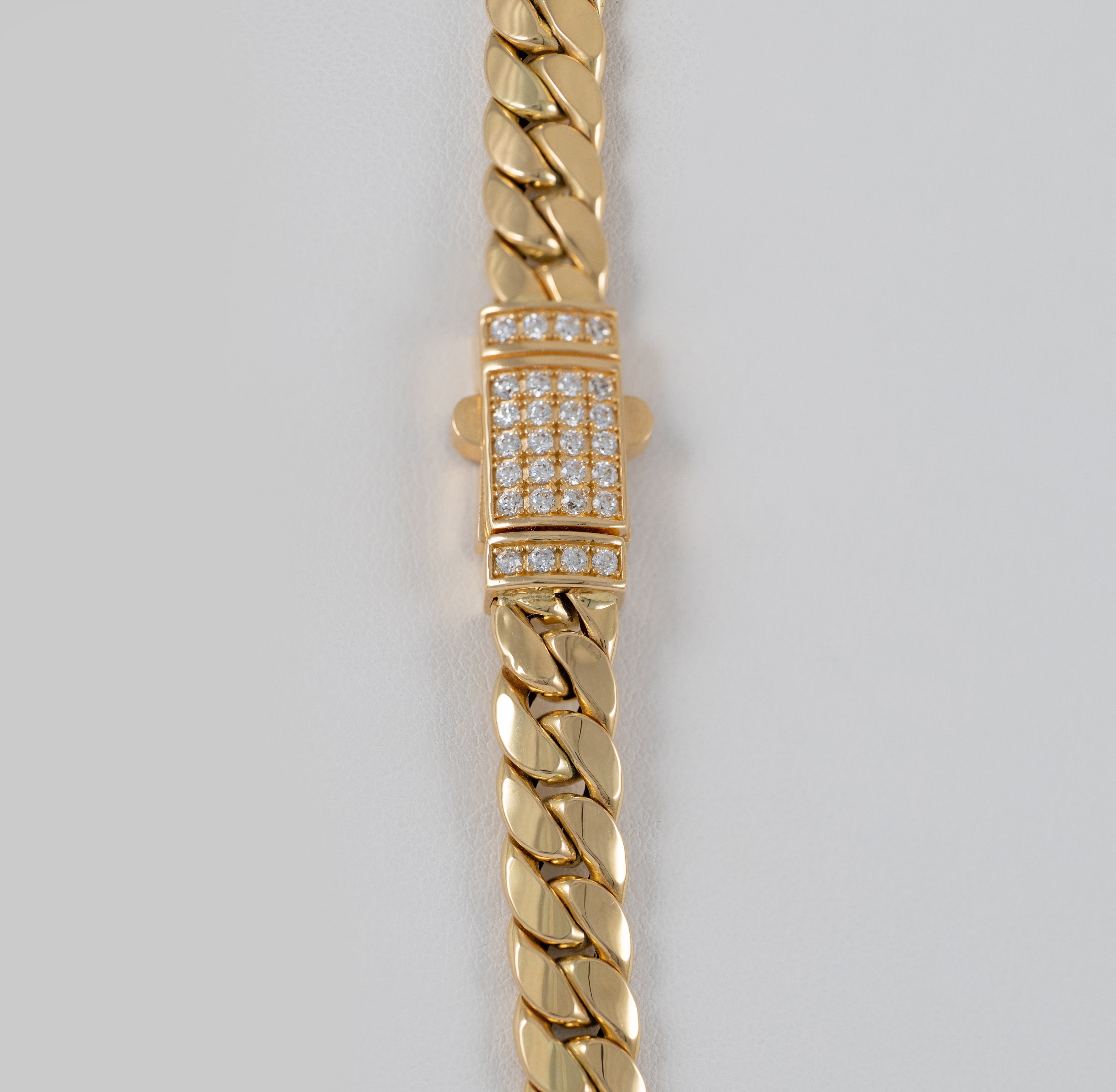 Cadena barbada cubana oro 18k 750 60cm