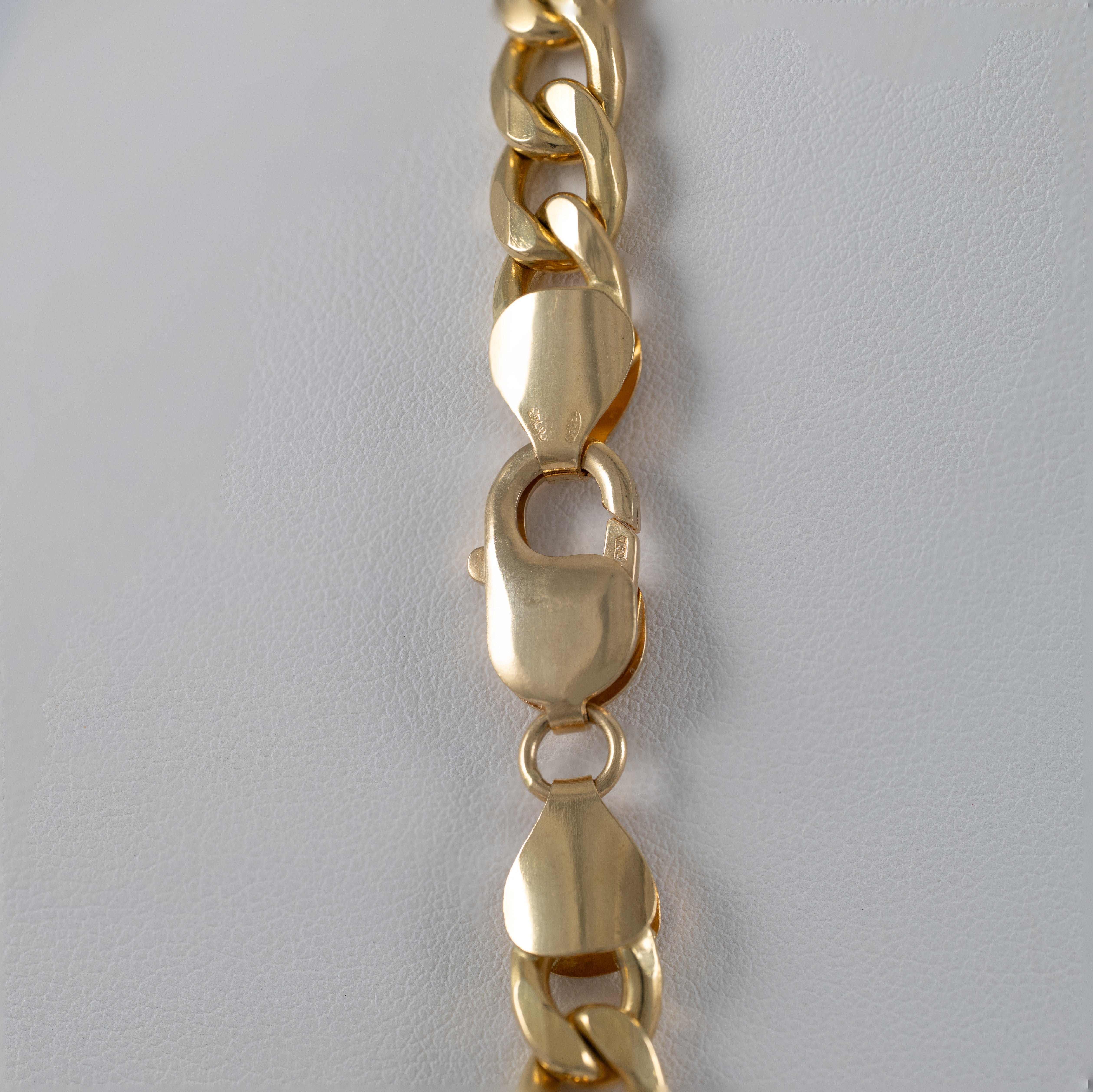 Cadena barbada oro 18k 750 66cm