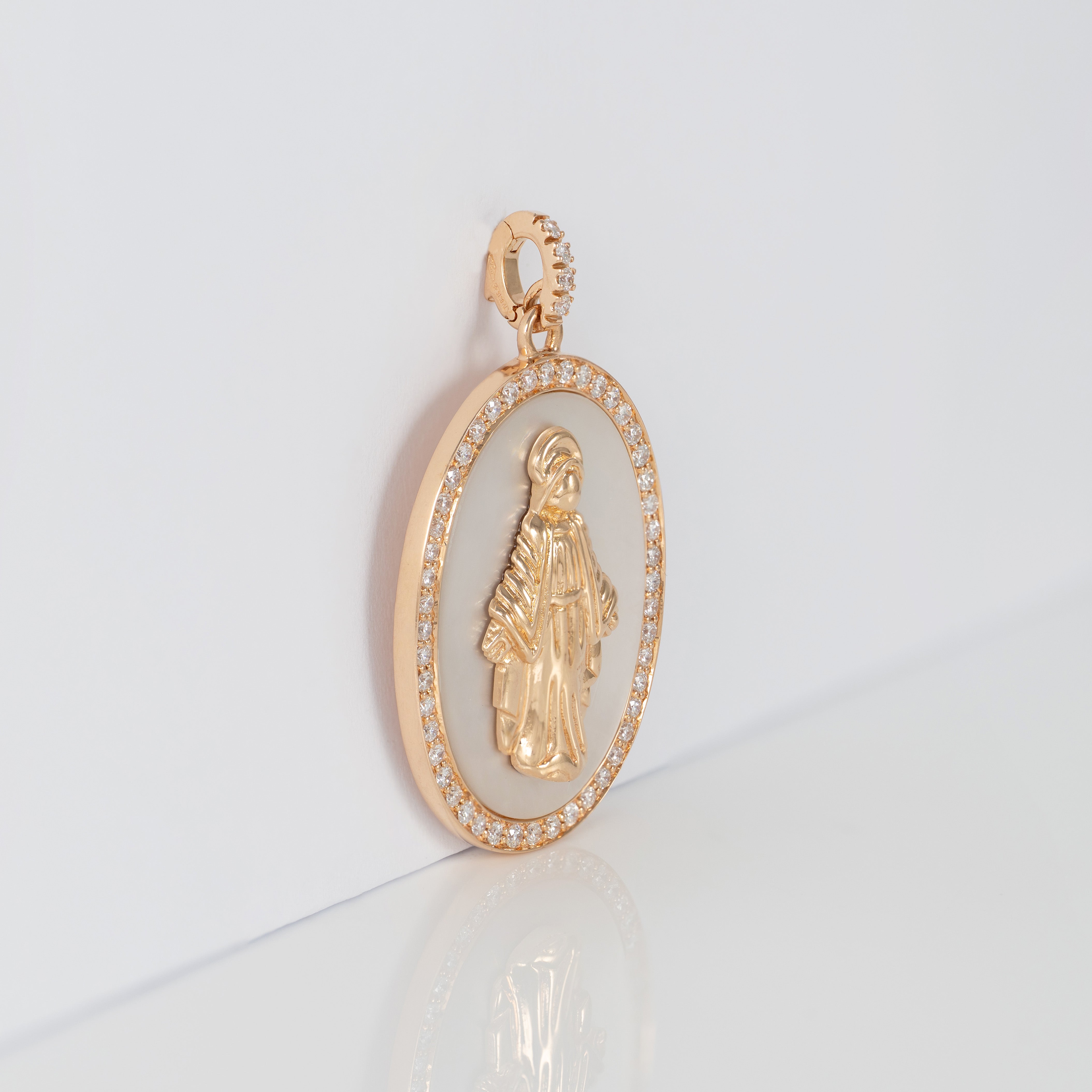Colgante Crivelli Madonna oro rosa 18k nácar y brillantes