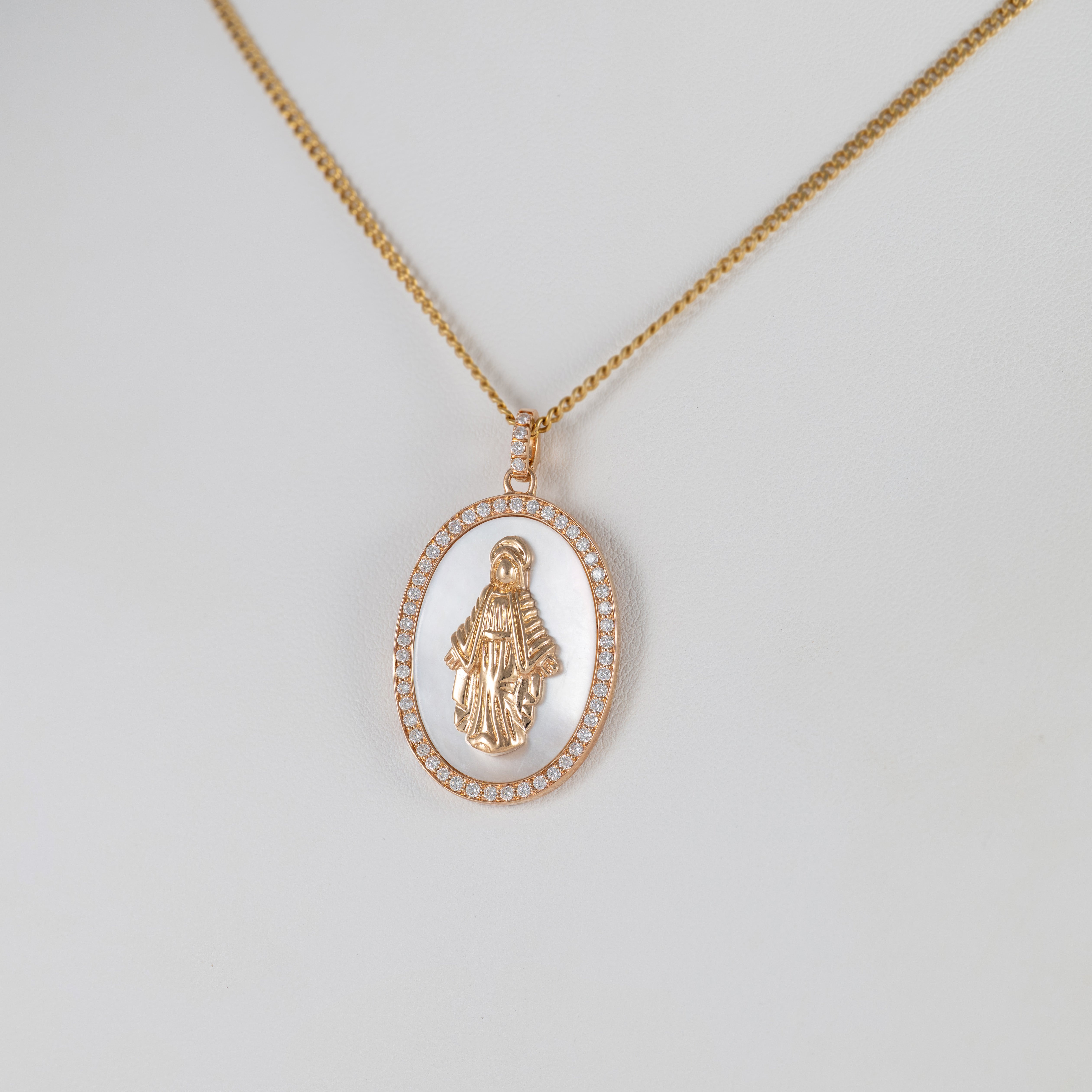Colgante Crivelli Madonna oro rosa 18k nácar y brillantes
