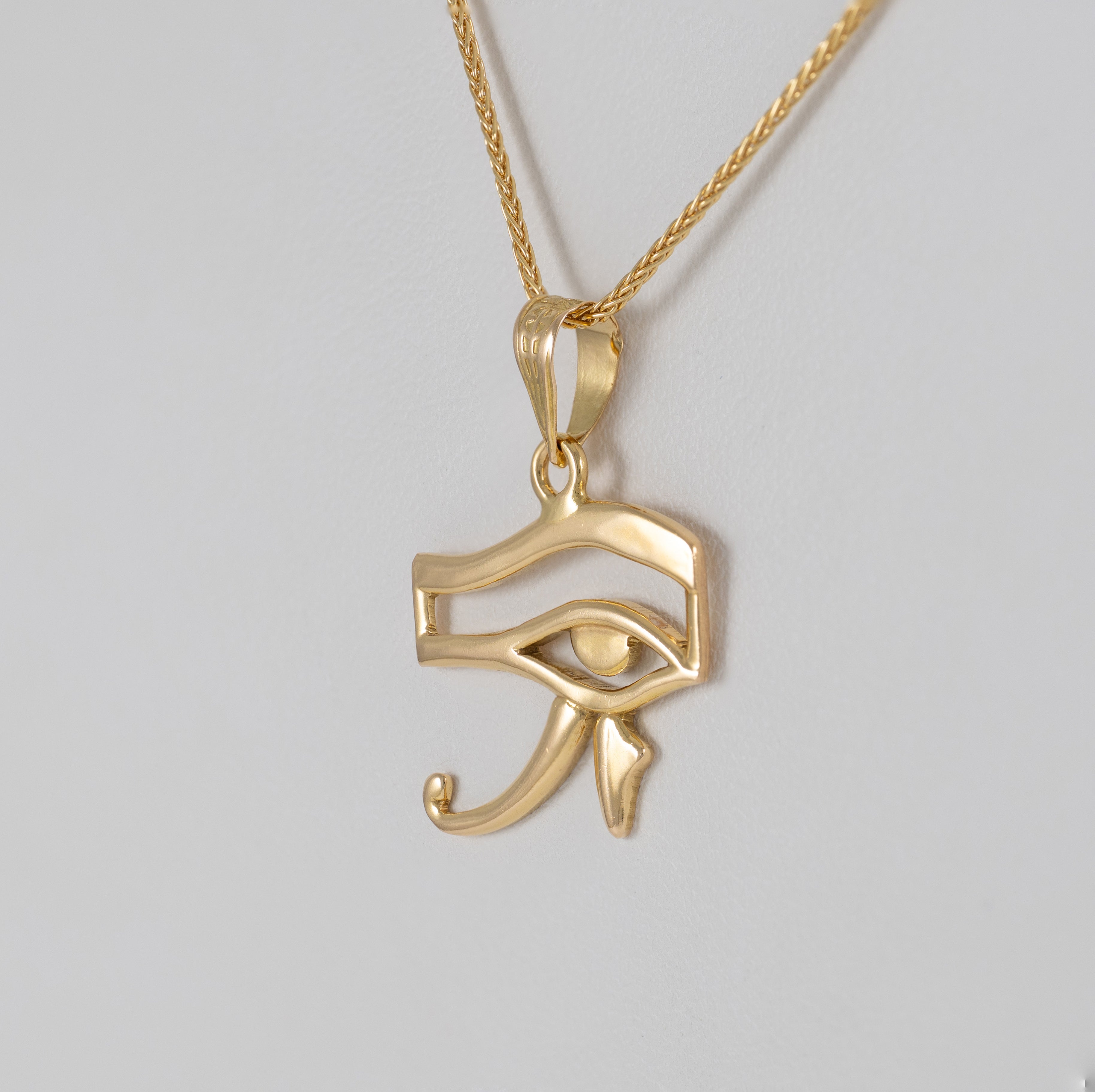 Colgante Ojo de Horus oro 18k 750