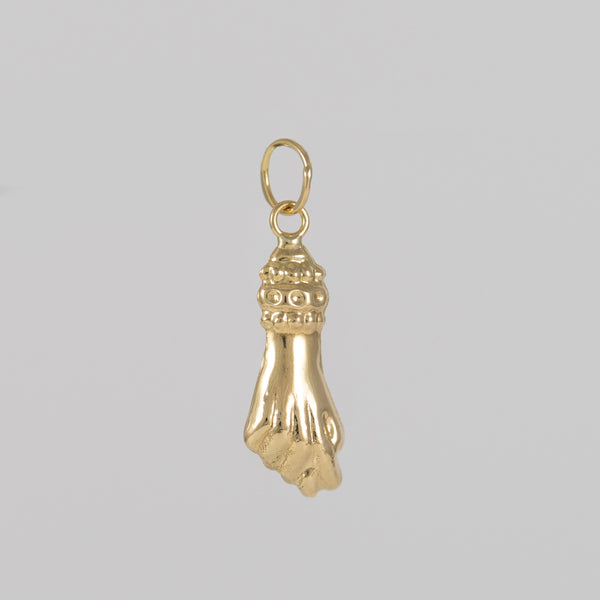 Colgante Puño oro 18k 750