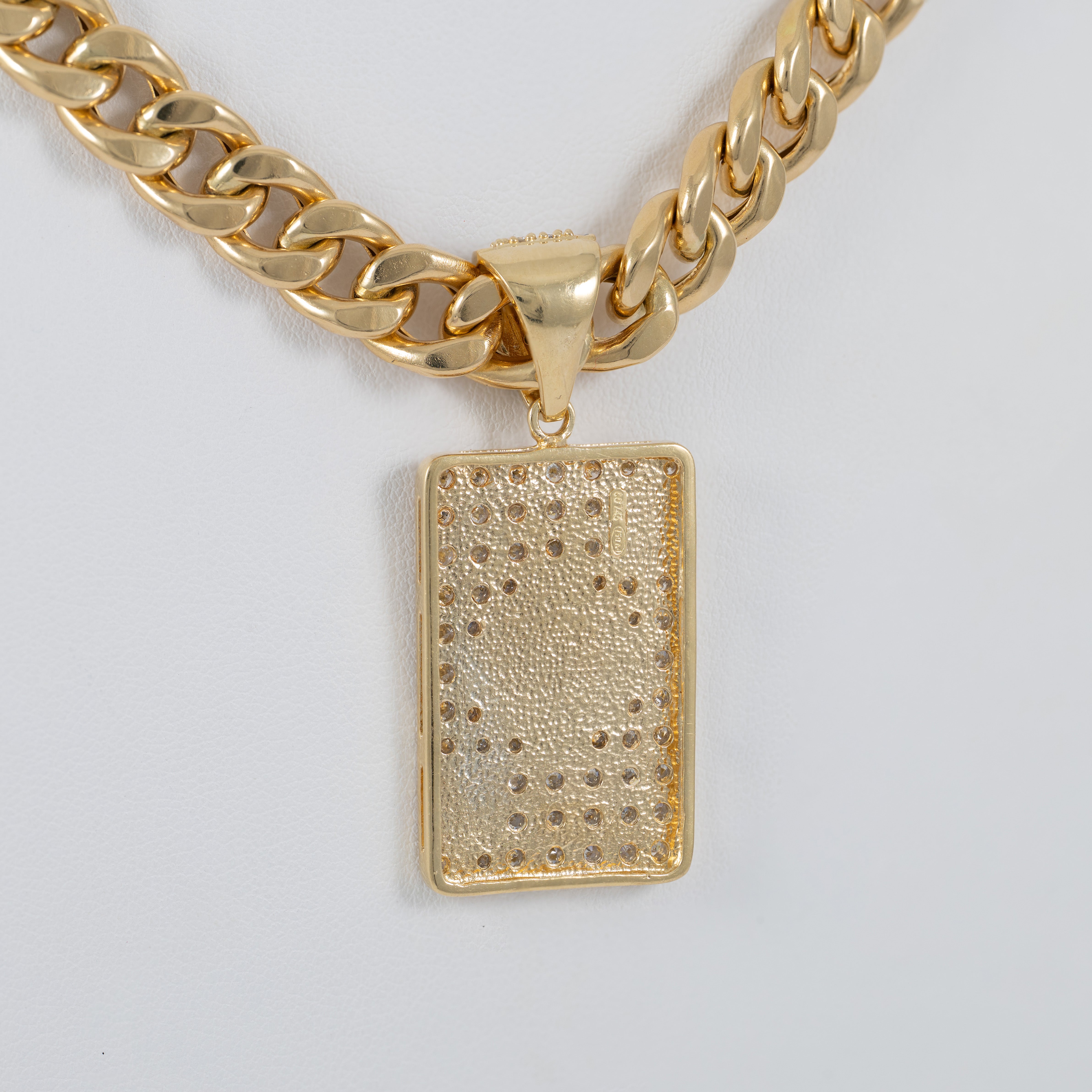 Colgante Carta As de Picas de oro 18k 750