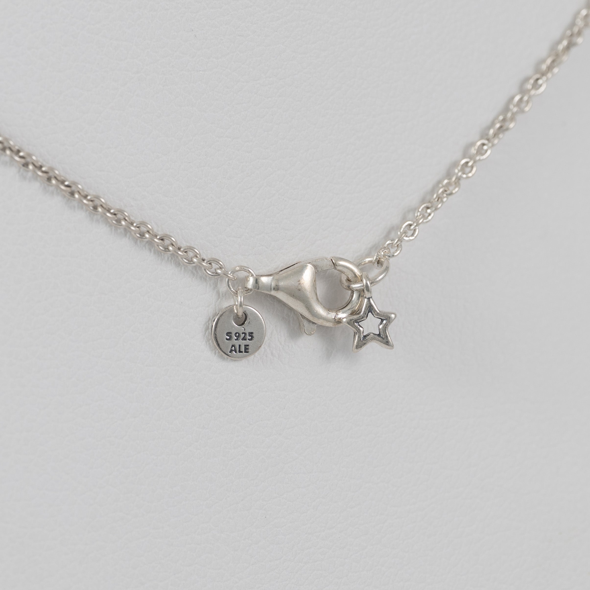 Collar con colgante Pandora en plata 925 Estrella Brillante