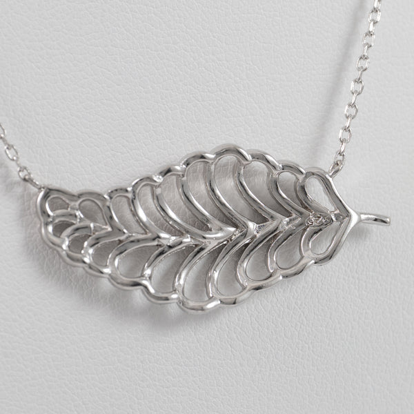 Collar con Colgante en plata 925 Hoja