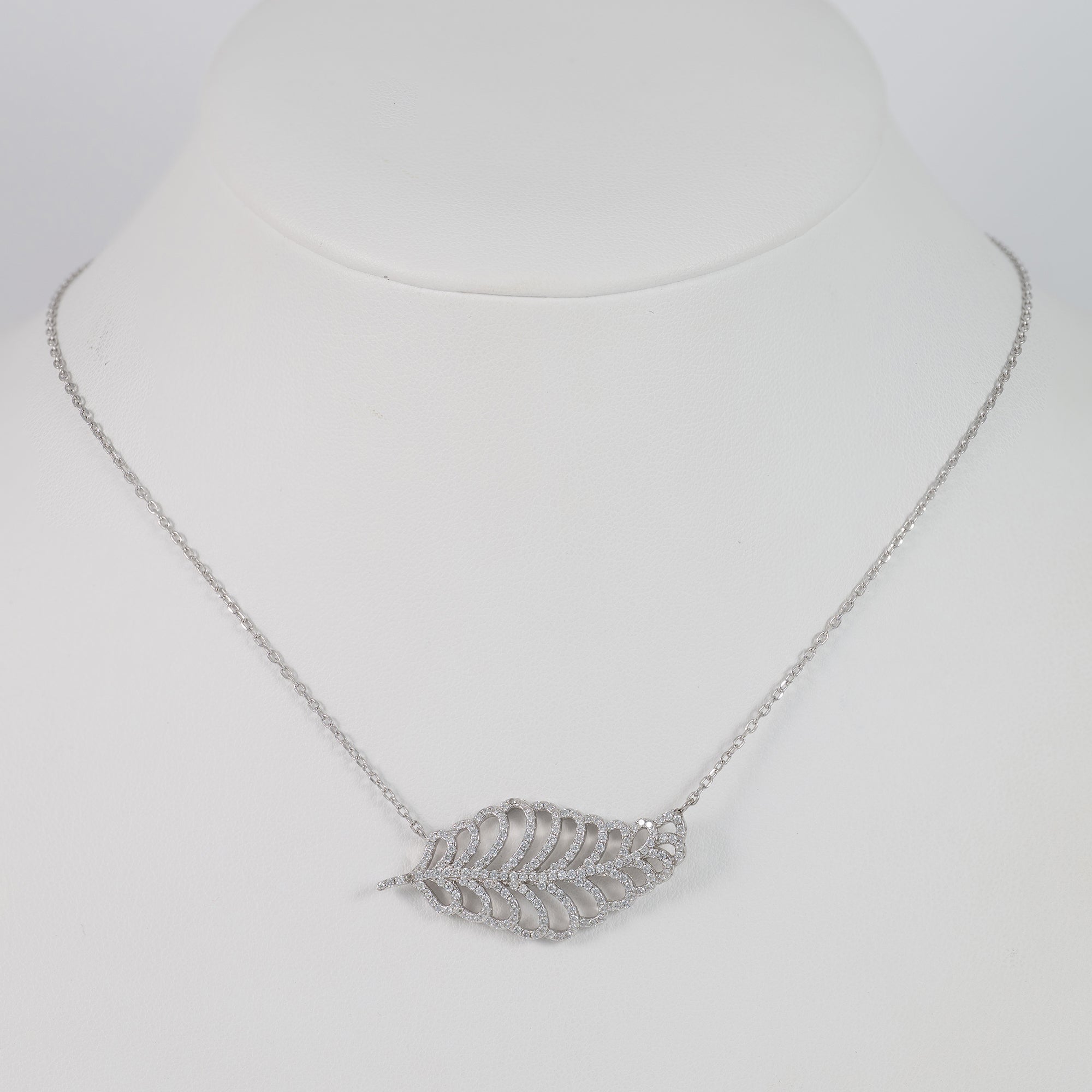 Collar con Colgante en plata 925 Hoja