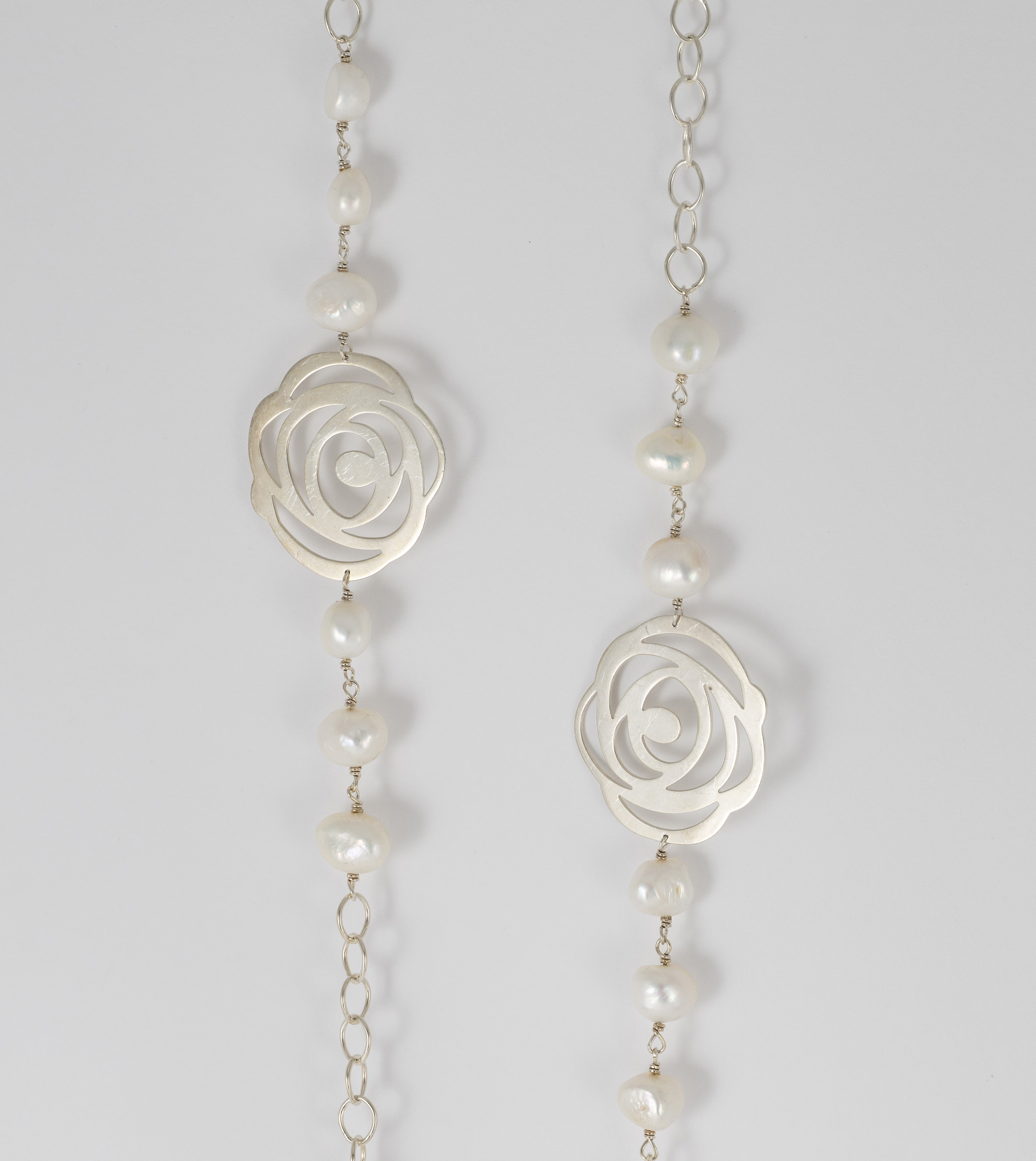 Collar largo Tous en plata 925 y perlas cultivadas Rosa d'Abril