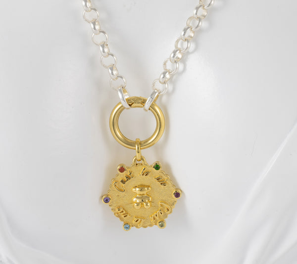 Collar Tous Plata 925 Bicolor Hav con colgante mediano oso con baño de oro 18kt y gemas Sugar Party