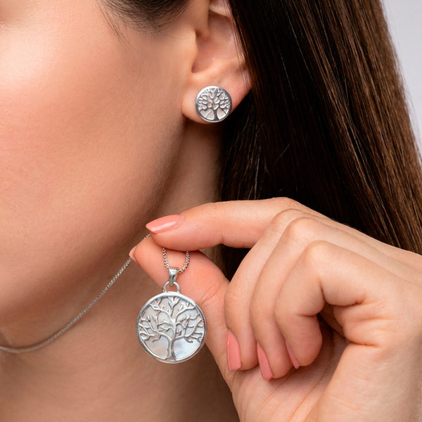 Conjunto Lotus de pendientes y colgante de plata 925 y nácar
