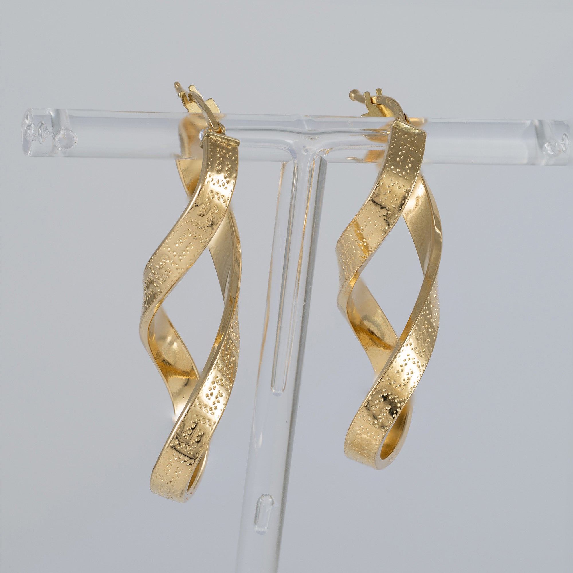 Pendientes de aro en oro 18k 750 forma de 8