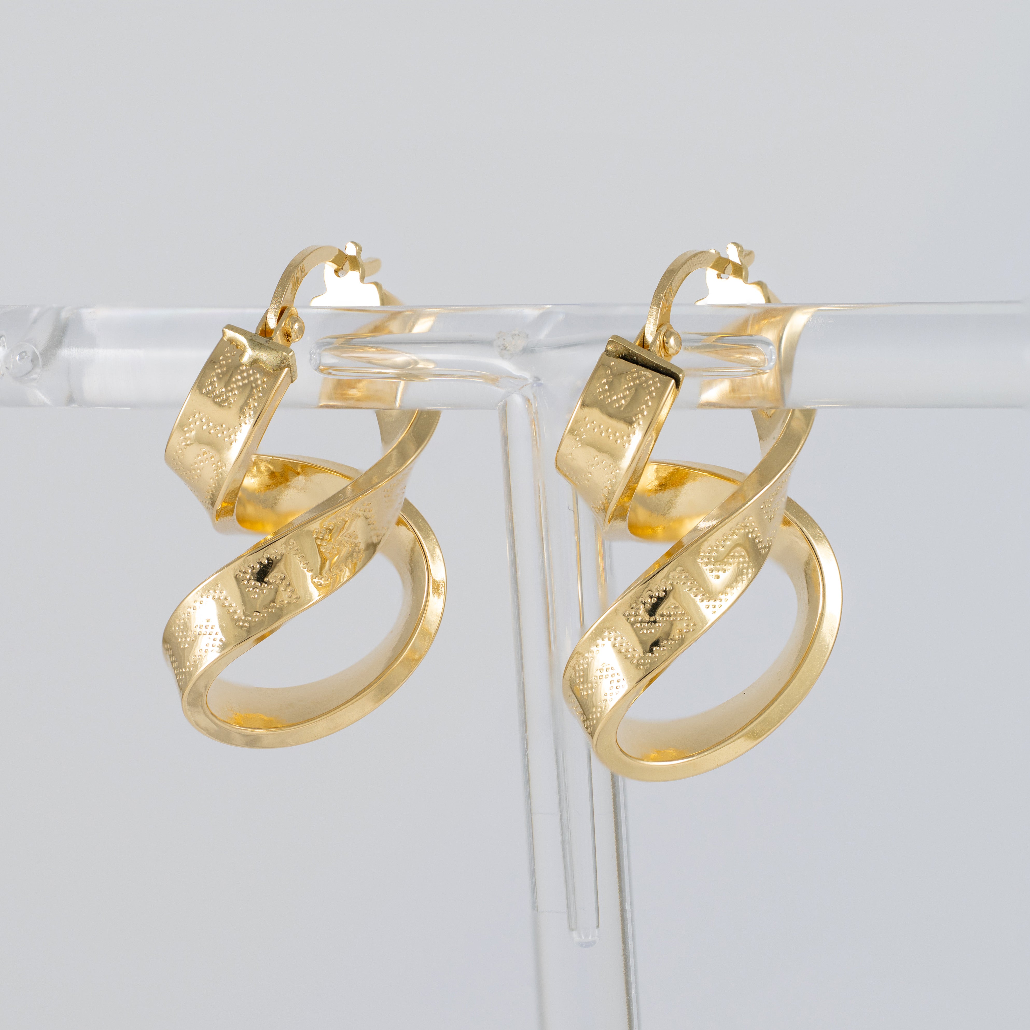 Pendientes de aro en oro 18k 750 forma de 8