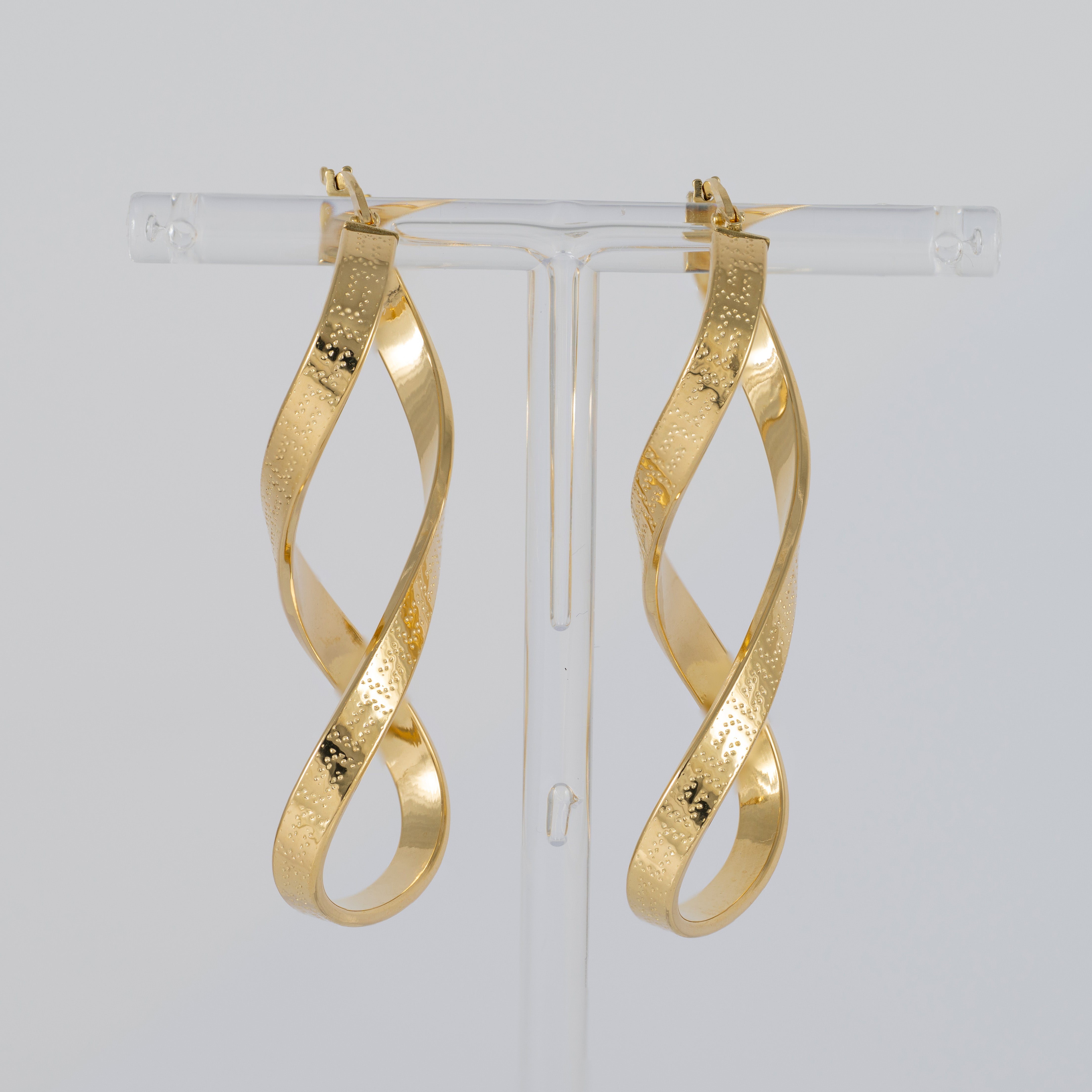 Pendientes de aro en oro 18k 750 forma de 8
