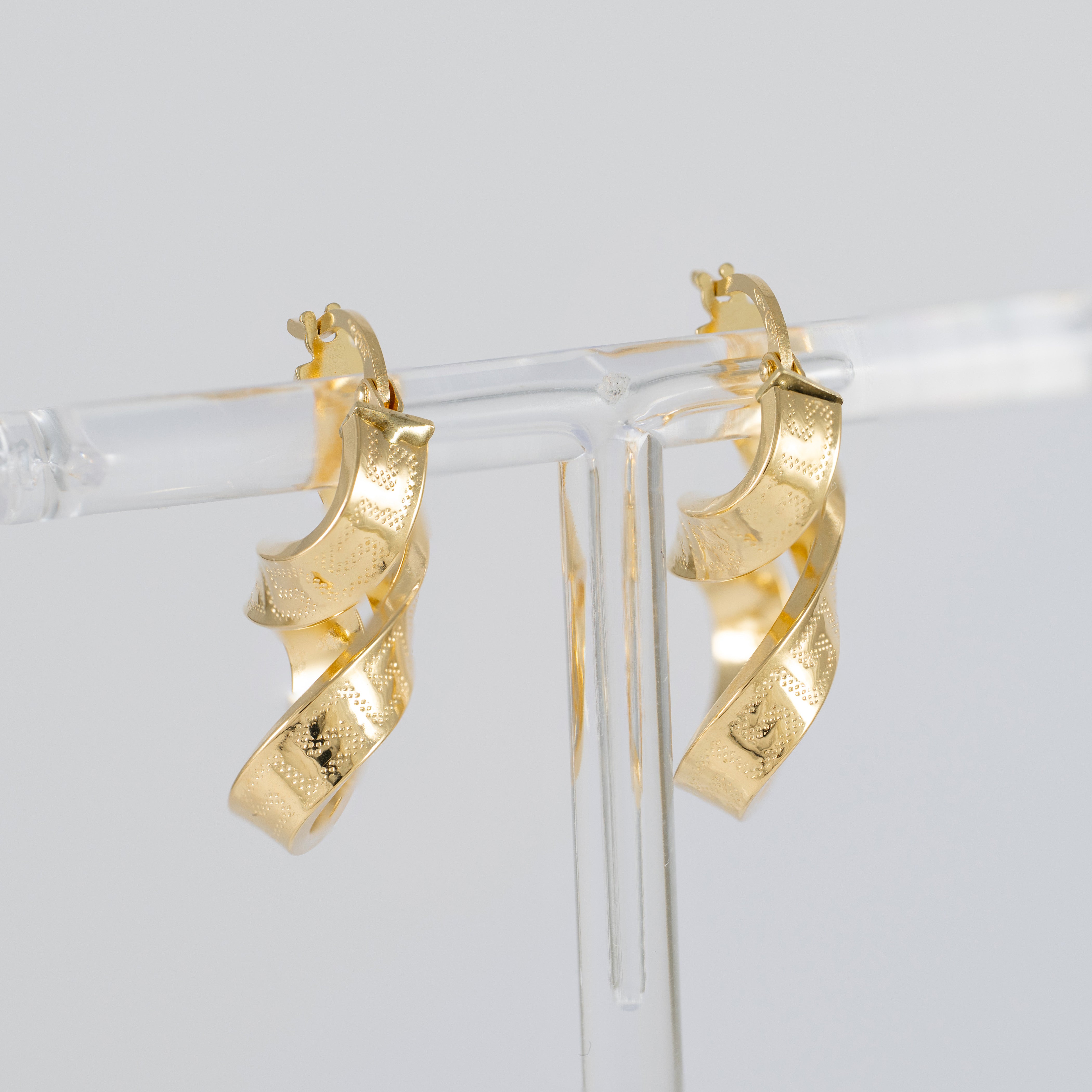 Pendientes de aro en oro 18k 750 forma de 8