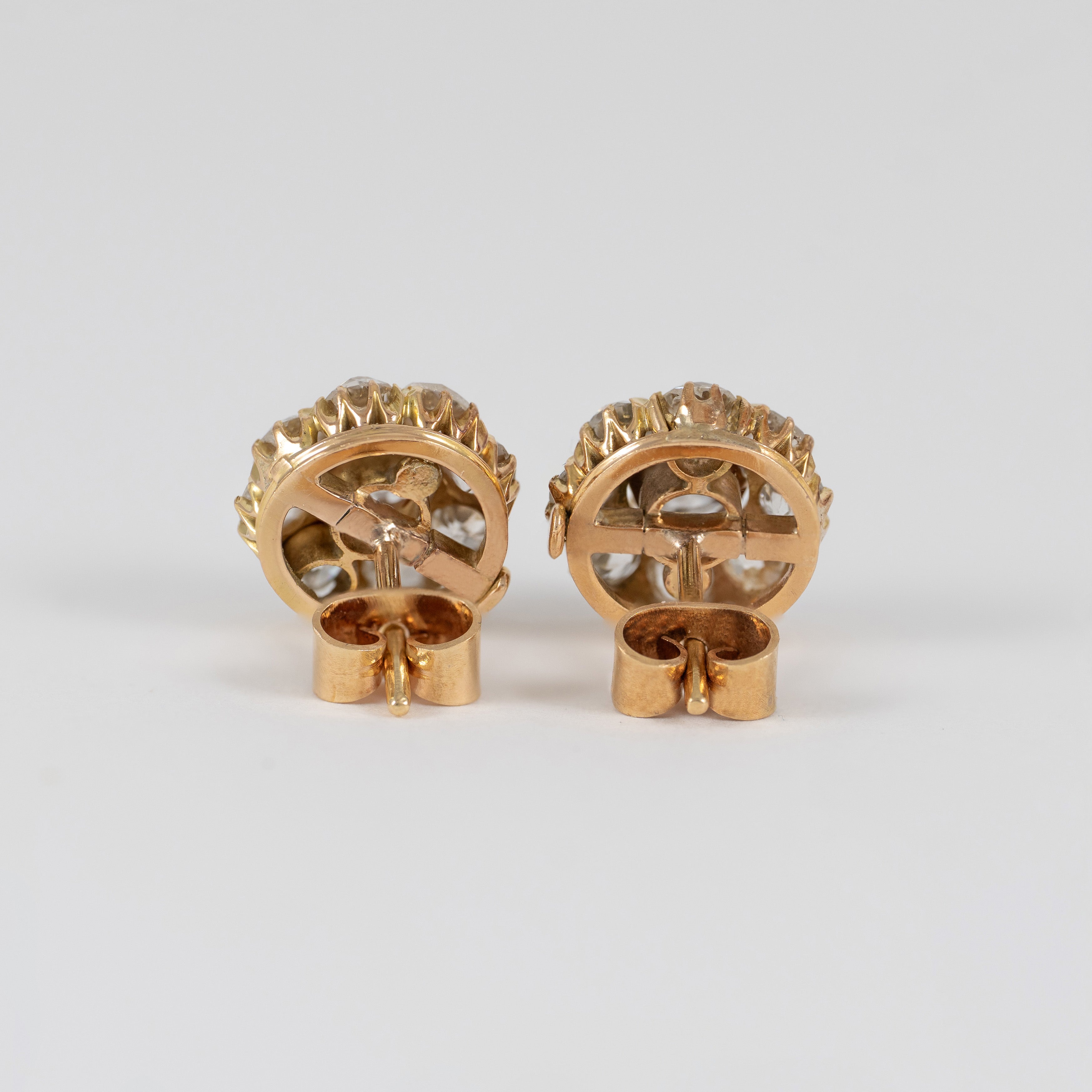 Pendientes antiguos en oro amarillo 18k y diamantes 2.5 ct
