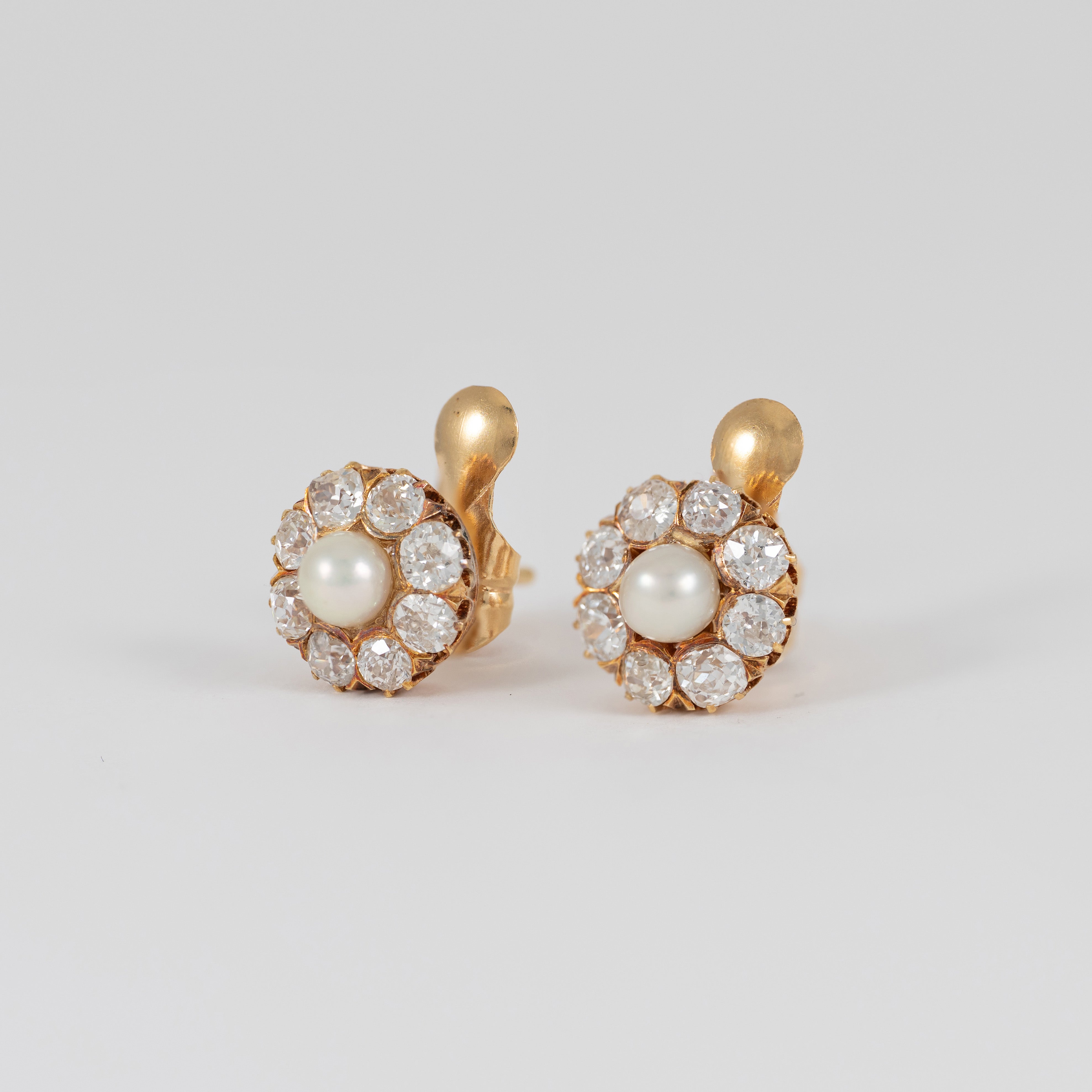 Pendientes antiguos en oro amarillo 18k con diamantes 1.6ct y perlas