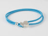 Pulsera elástica azul con oso de plata Sweet Dolls