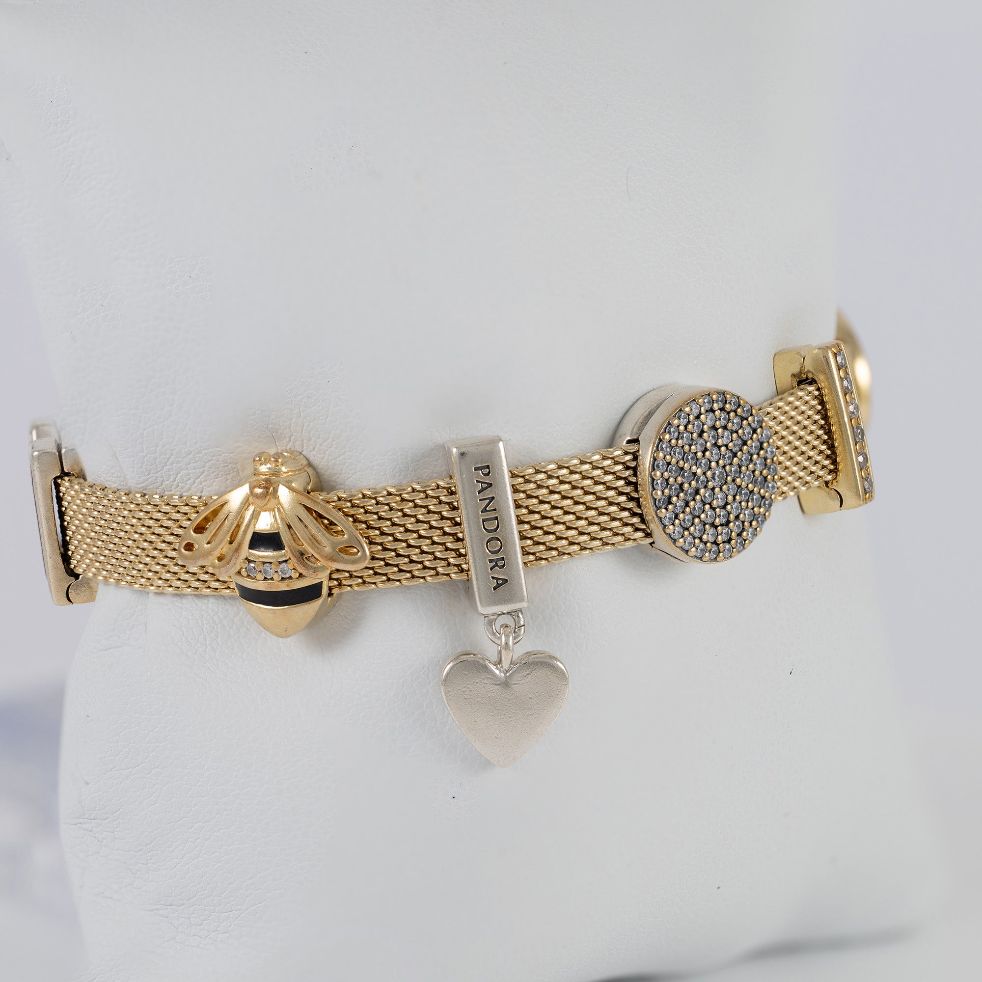 Pulsera Pandora Reflexions Plata con baño de oro 18k con Charms