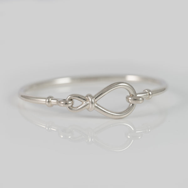 Pulsera rígida Pandora en plata 925 Nudo Infinito