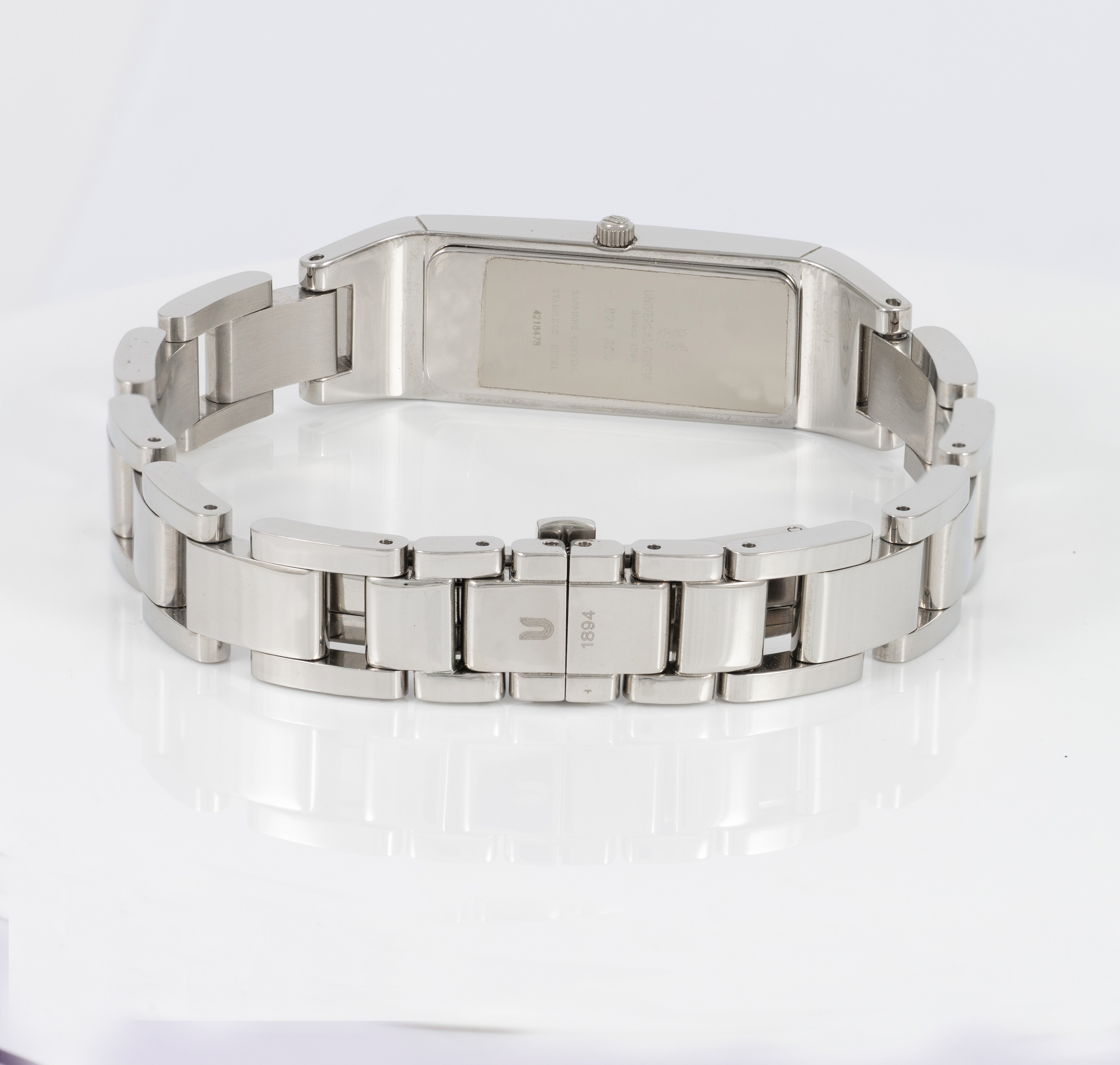 Universal Geneve Quartz Ladies Diamonds Ref: 821.620