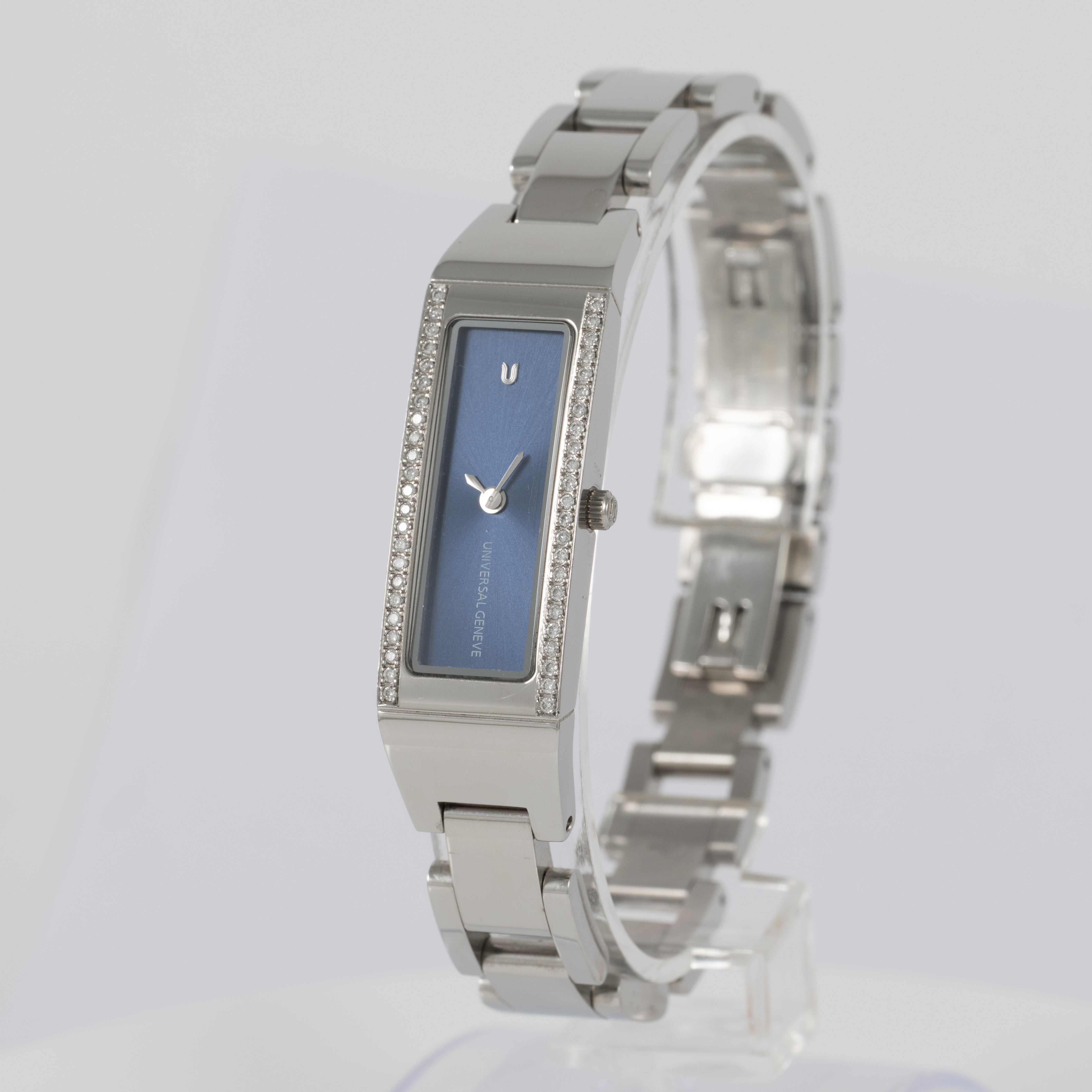 Universal Geneve Quartz Ladies Diamonds Ref: 821.620