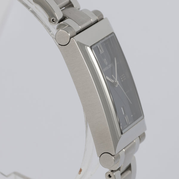 Universal Geneve Quartz Steel Blue Dial Ref: 845.225