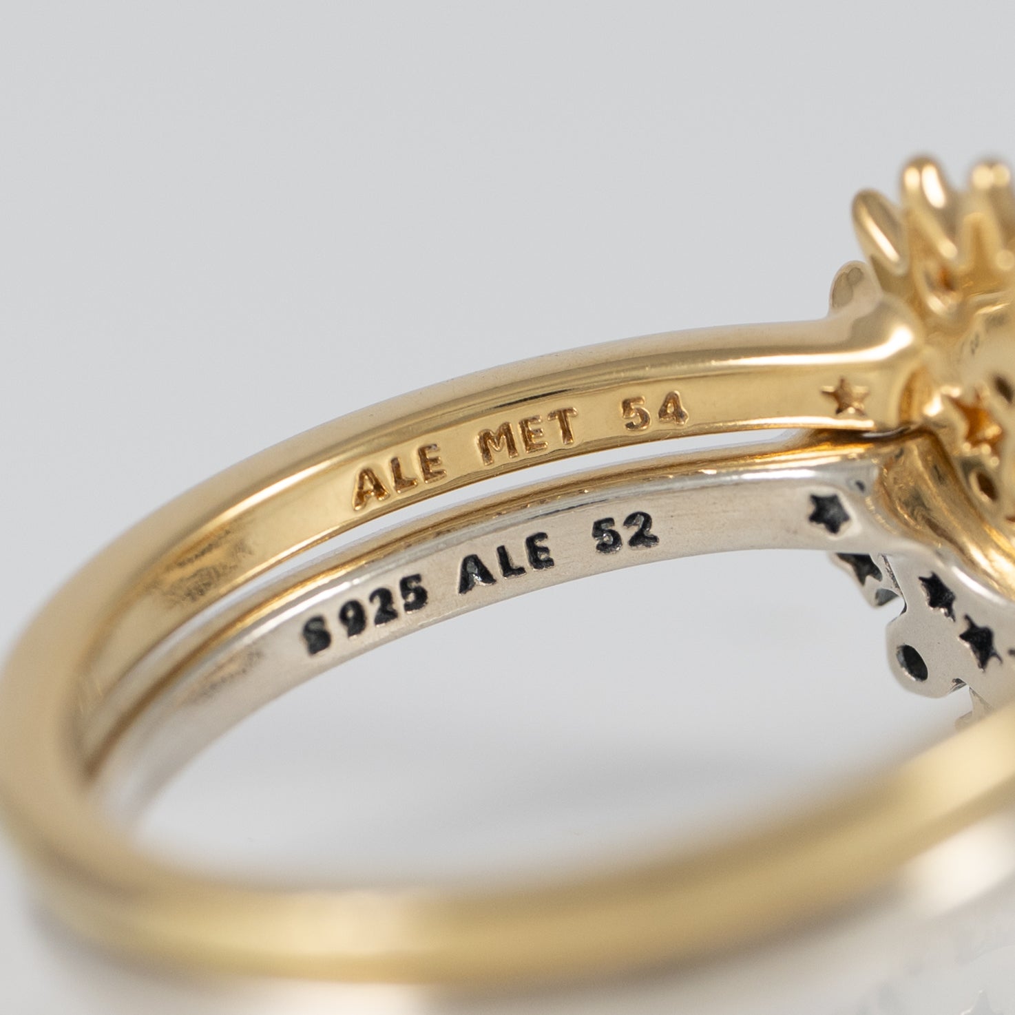 Set de Anillos Pandora Celestiales Sol y Luna Brillantes