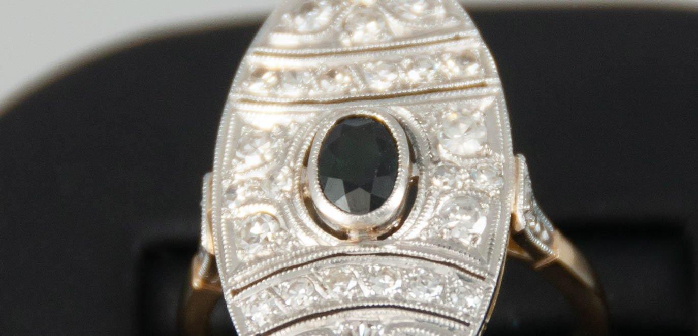Anillo antiguo en oro 18k con zafiro y diamantes - Mayka Jewels