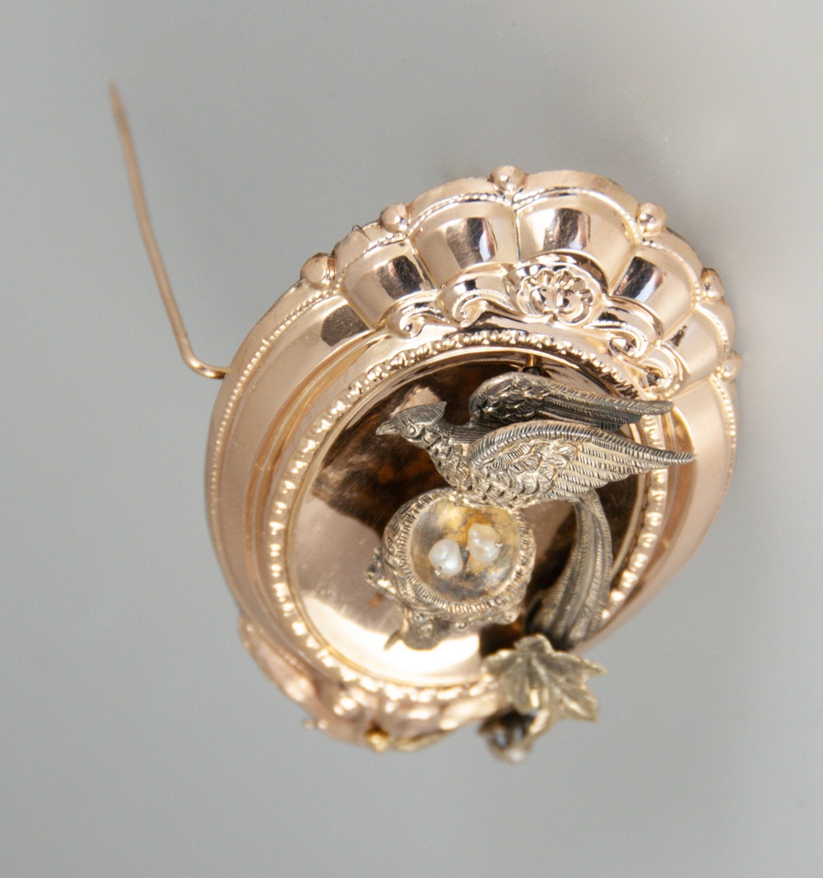 Broche en oro 15k con perlas barrocas - Mayka Jewels